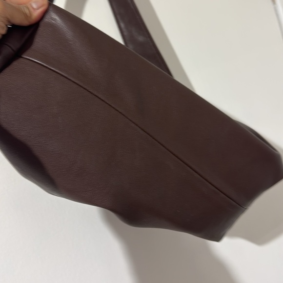 Elegant Brown Faux Leather Shoulder Bag - Picture 4 of 13